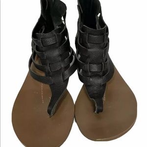 Dolce Vita 6 Gladiator Thong Sandals Black